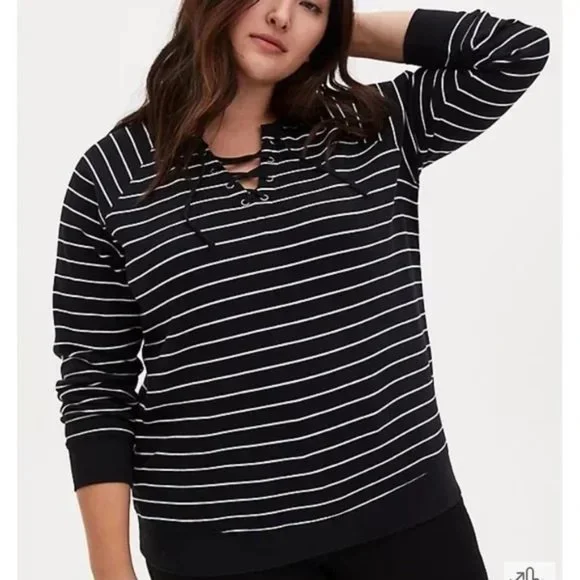 Torrid Black Stripe Lace-Up Fleece Sweatshirt Torrid 0 Size 10-12 Raglan Sleeves - Picture 4 of 12